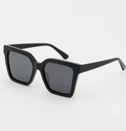 Ivy Black Sunglasses Black