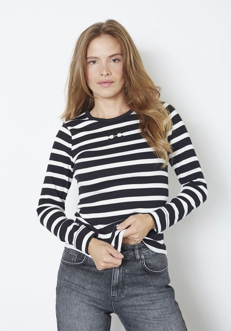 GrannyCC Rim Emb LS Blouse