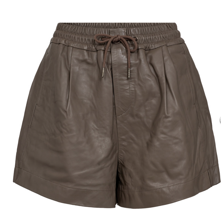 New PhobeCC Leather Shorts Beige