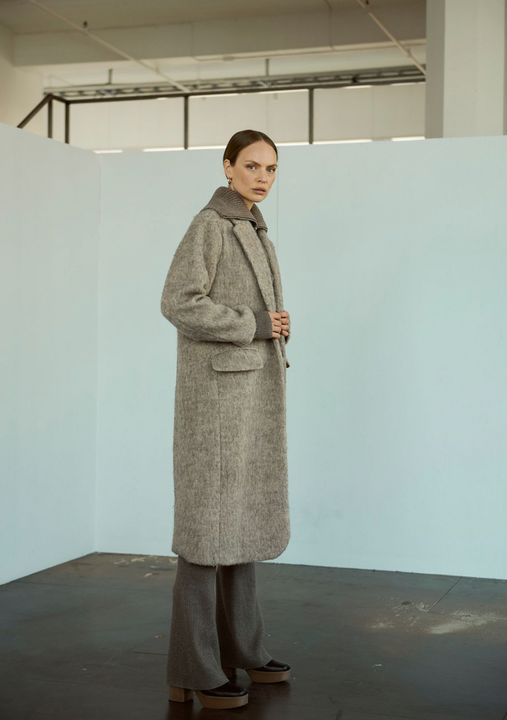 Wyatt Fuzzy Wool Lysebrun